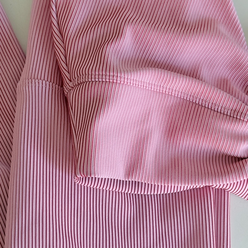 Beach Riot Pink ribbed set - Picture 3 of 3